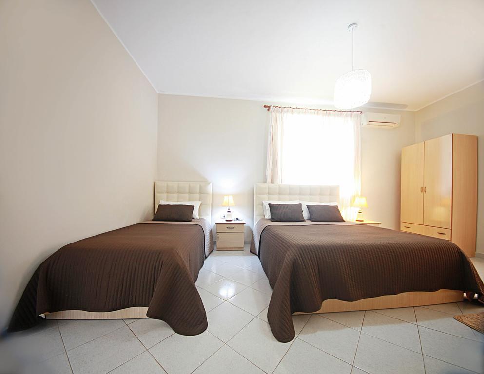 Hotel Nika Vlorë Exterior foto